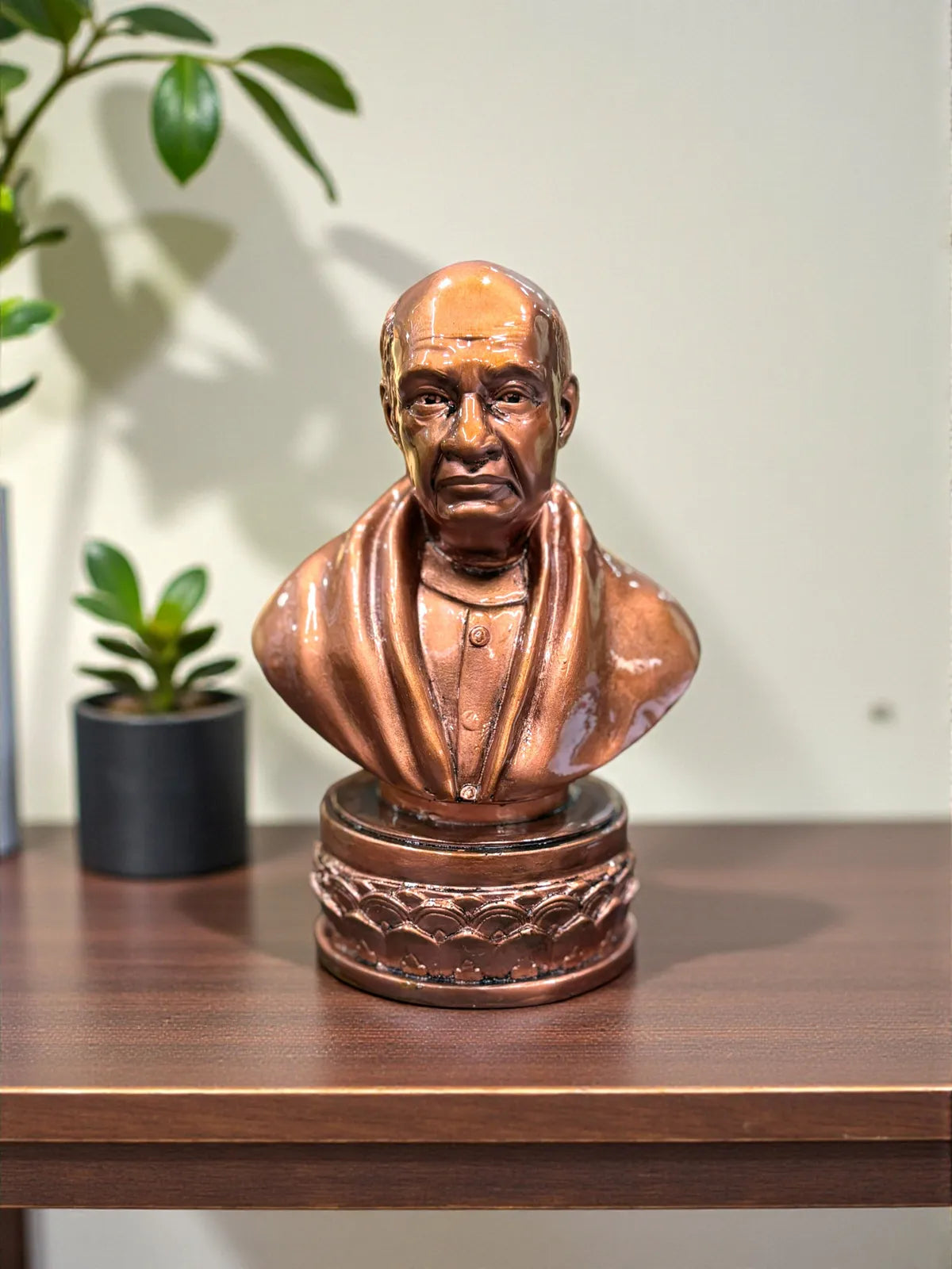 Sardar Vallabhbhai Patel Bust Statue Iron Man Of India Golden Finish Resin Idol